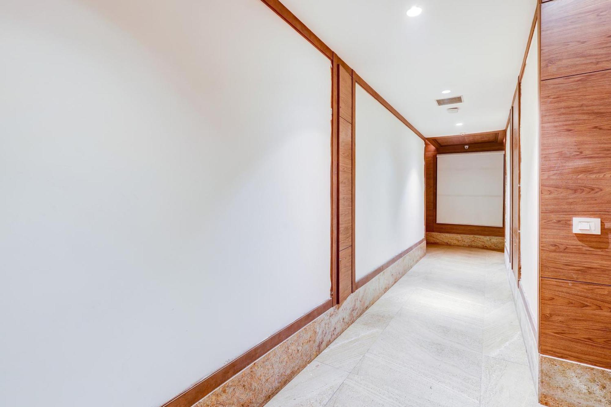 Super Townhouse Chhatarpur Near Metro Park Нью-Делі Екстер'єр фото