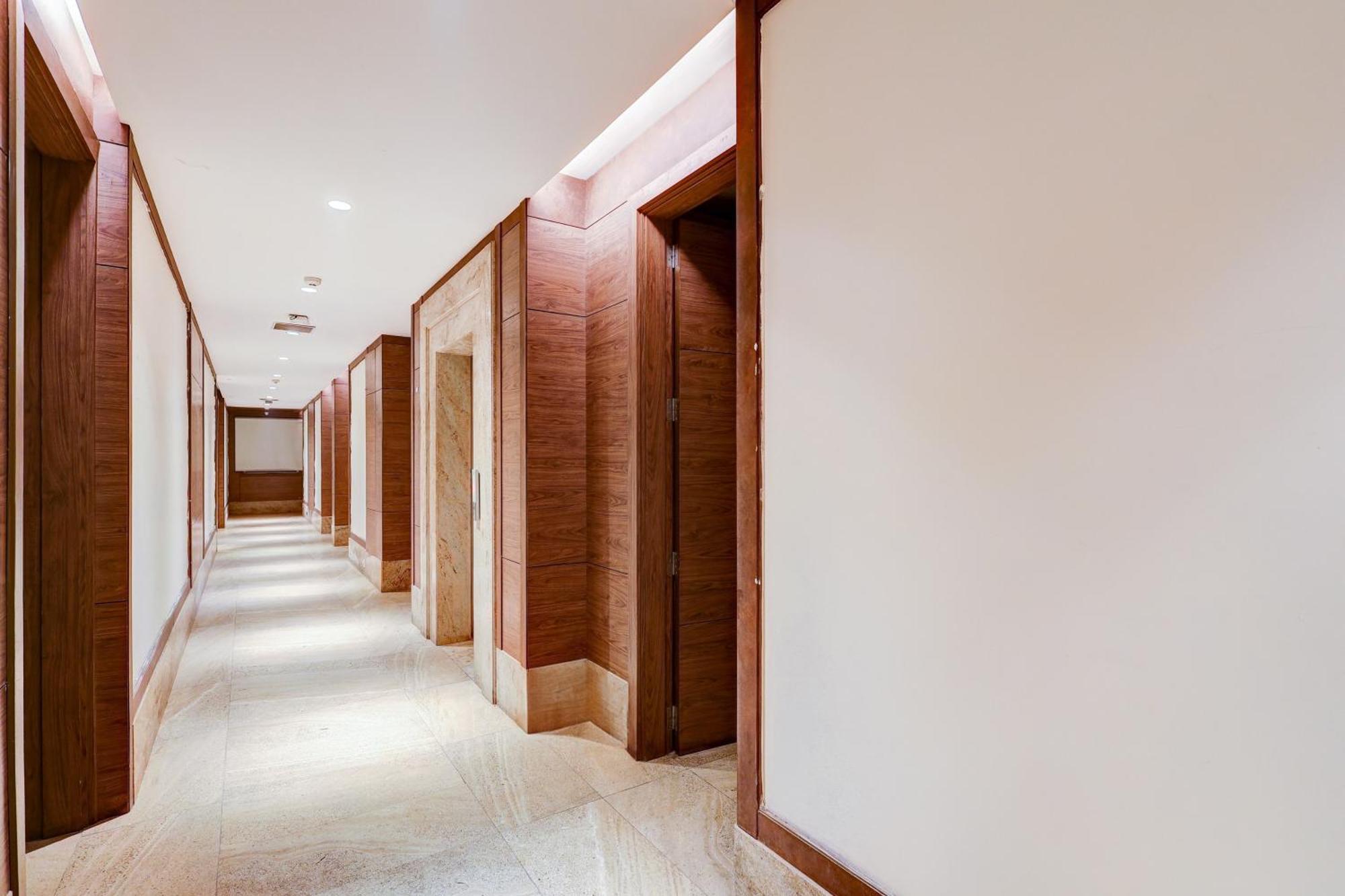 Super Townhouse Chhatarpur Near Metro Park Нью-Делі Екстер'єр фото